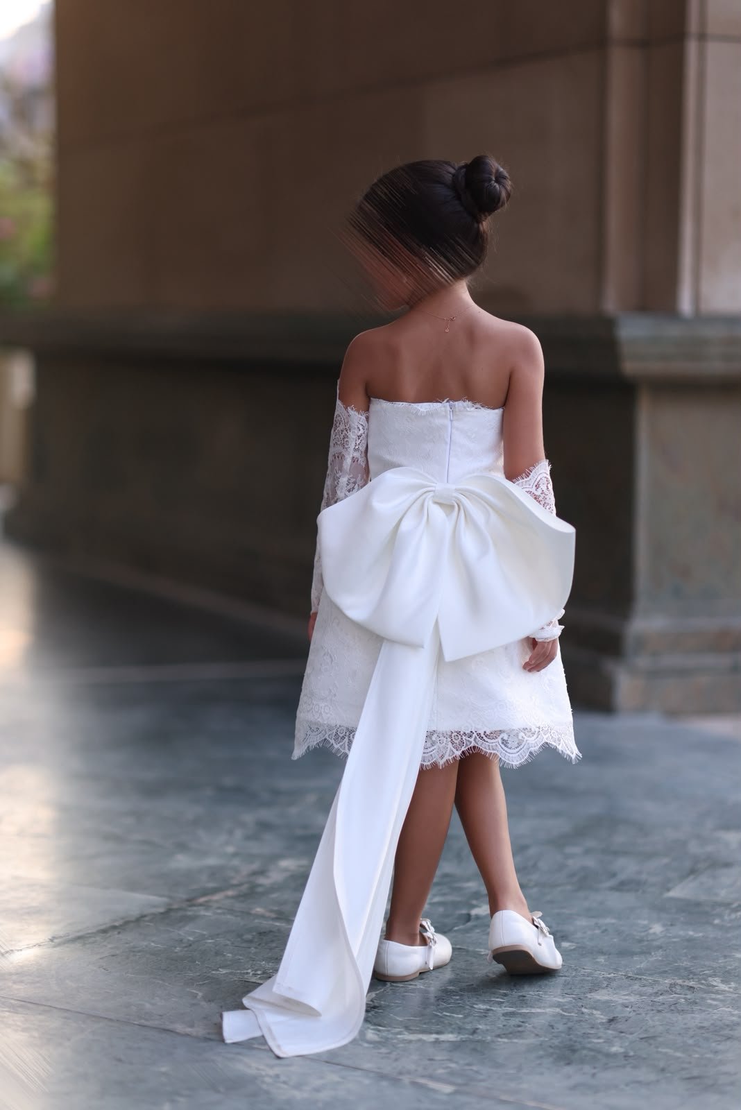 Lace dress 👗 - Image 2